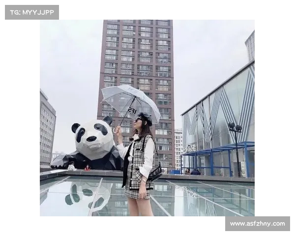 Aleeex! ️现场直击:邂逅阿尔本车迷的熊猫头盔热潮 Aleeex! ️现场直击:邂逅阿尔本车迷的熊猫头盔热潮