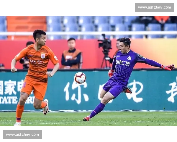 山东鲁能迎战重庆当代强强对话引爆中超赛场焦点之夜巅峰较量即将上演 山东鲁能迎战重庆当代强强对话引爆中超赛场焦点之夜巅峰较量即将上演